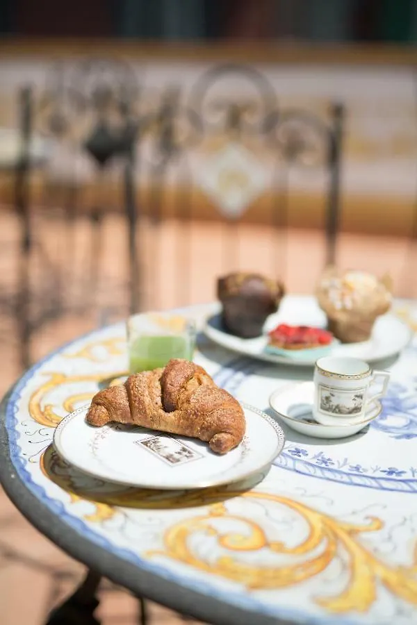 ナポリ Palazzo Doria D'Angri Bed & Breakfast